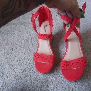 Red wedges